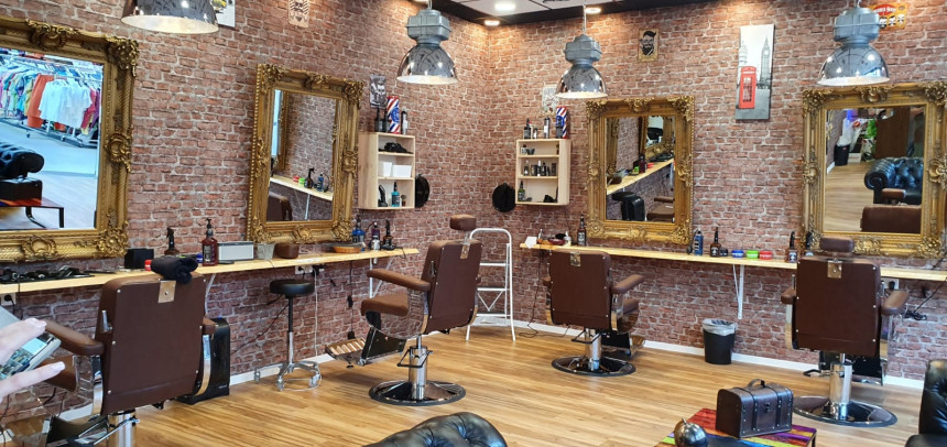 ParisBarberGeschaeft1 RöthenbachCenter